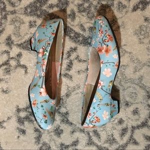 EUC Hush Puppies Soft Styles Slip one Size 6.5M